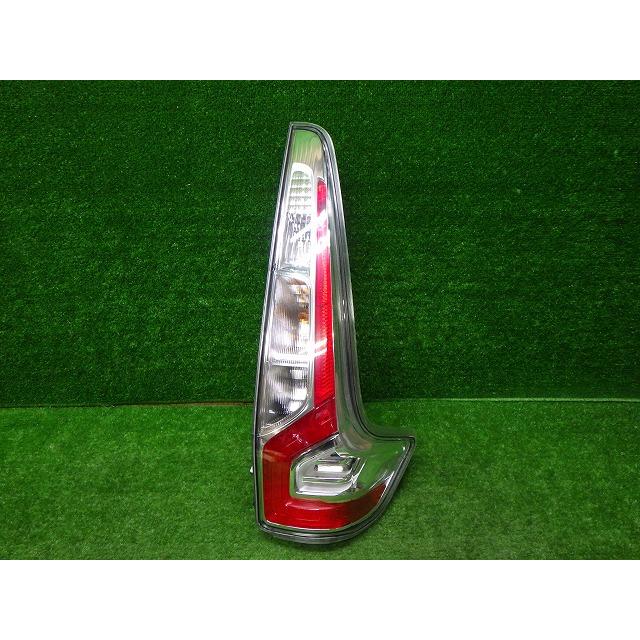 日産（NISSAN） デイズ 右テールレンズ B21W 後期 D176 EKワゴン LED球