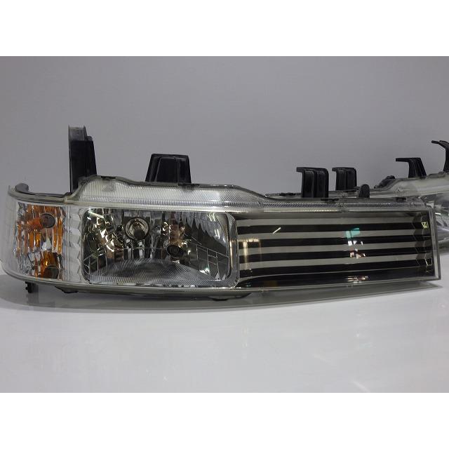 ホンダ（HONDA） ザッツ ヘッドライト 左右 ハロゲン JD1/2 後期 100
