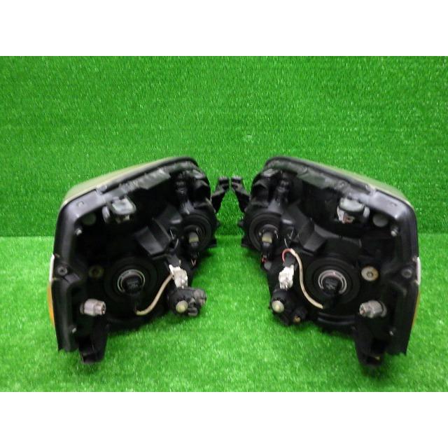 ヴォクシー ヴォクシー ヘッドライト 左右 ハロゲン AZR60/65 後期 28