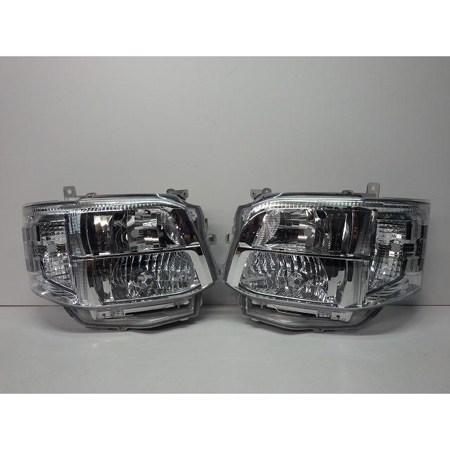 ハイエース 200 ヘッドライト左右 HID 3型 ユニット 26-129 65 81150 