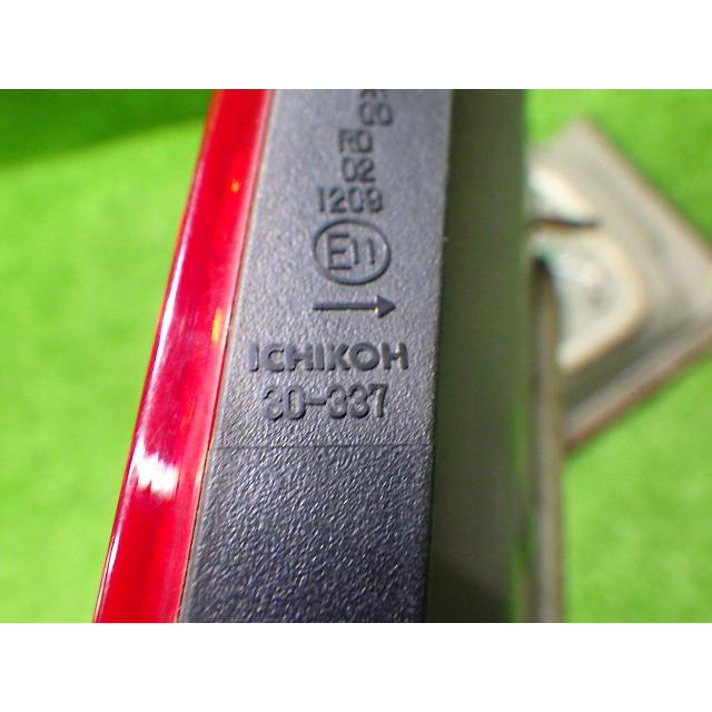 クラウン 18 内側 テール トランクテール 左右 GRS181/180 ロイヤル