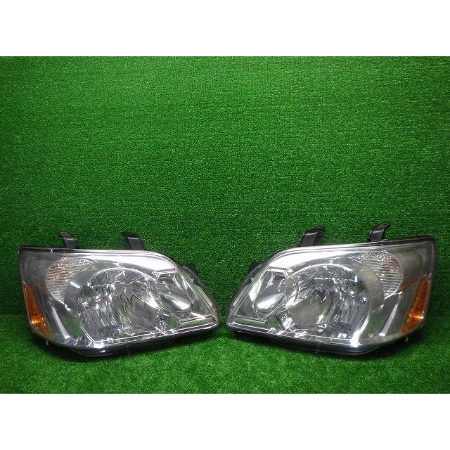 NOAH ノア ヘッドライト 左右 ハロゲン AZR60/65 28-180 N2 トヨタ