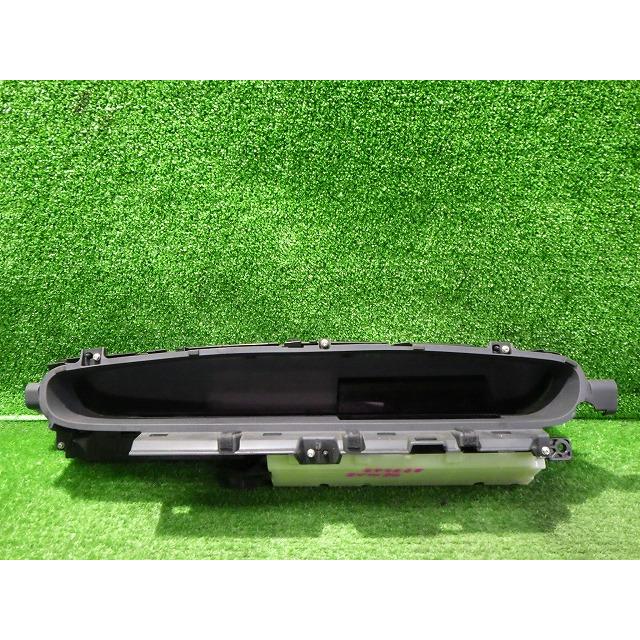 トヨタ（TOYOTA） プリウス スピードメーター ZVW30 83800-47350-N