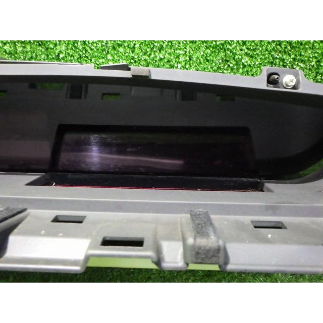 トヨタ（TOYOTA） プリウス スピードメーター ZVW30 83800-47350-N