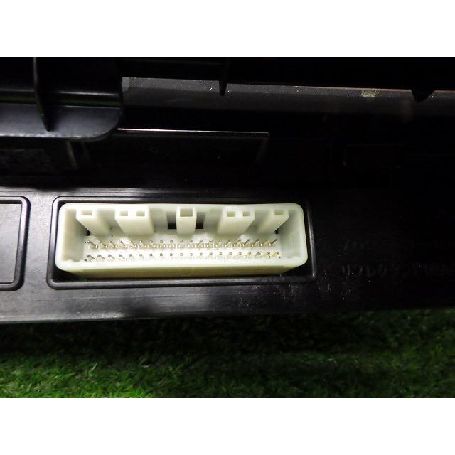 トヨタ（TOYOTA） プリウス スピードメーター ZVW30 83800-47350-N