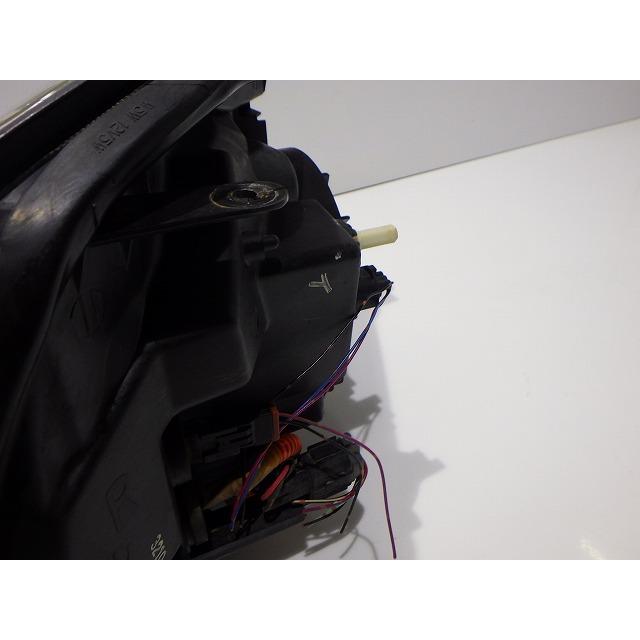 エクストレイル 右ヘッドライト HID T30 NT30 前期 1670 イ
