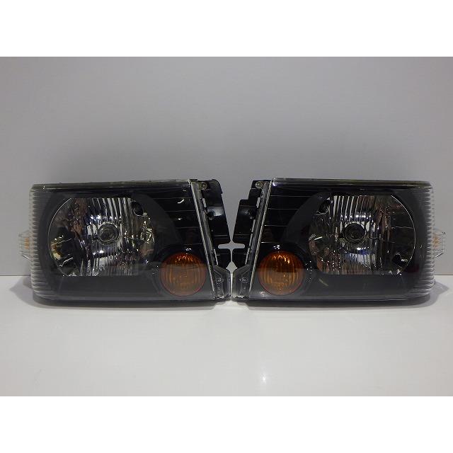 三菱（MITSUBISHI） ミニキャブ ヘッドライト左右 ハロゲン U61 U62