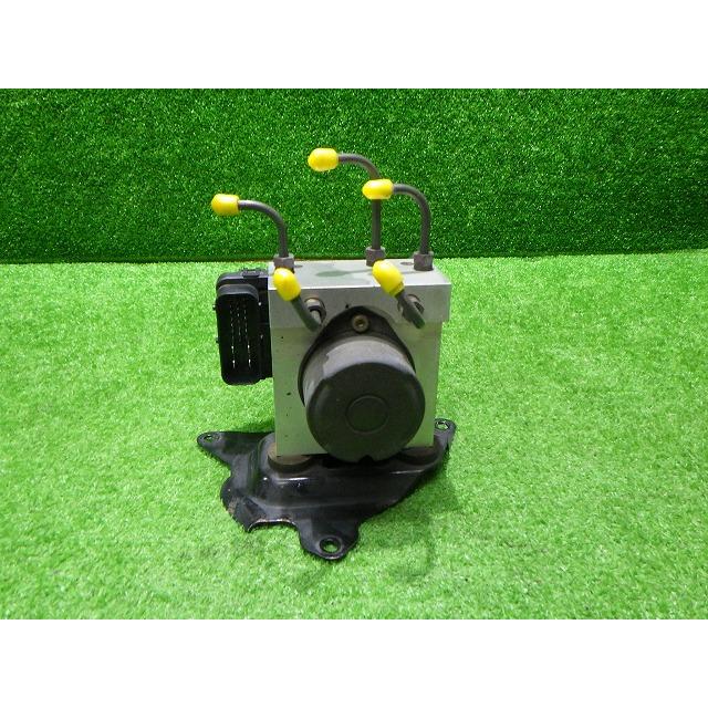 マツダ（Mazda） AZオフロード 純正 ABSアクチュエーター JM23W 56100