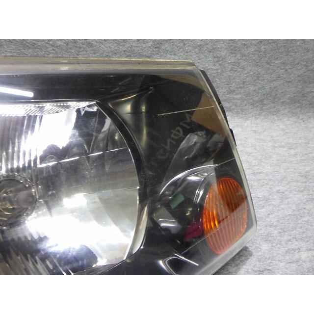 三菱（MITSUBISHI） ミニキャブ 右ヘッドライト U61/62 レべ無 P1711