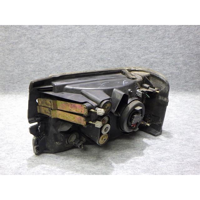 三菱（MITSUBISHI） ミニキャブ 右ヘッドライト U61/62 レべ無 P1711