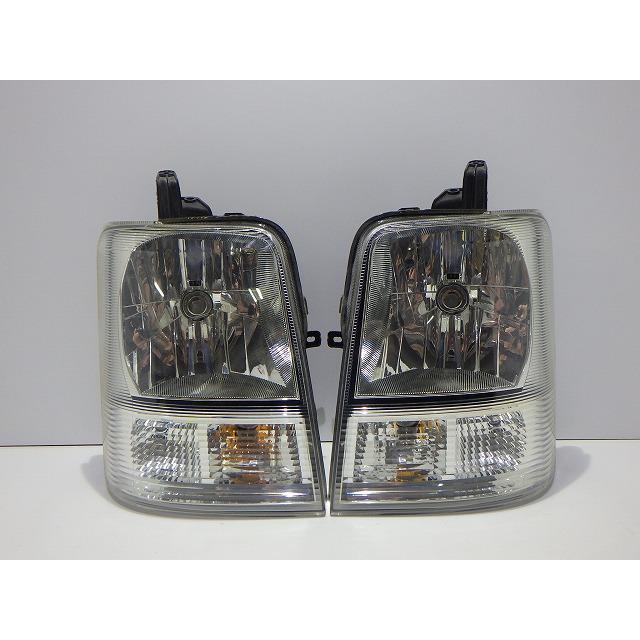 スズキ（SUZUKI） エブリィ ヘッドライト左右 ハロゲン DA64V 