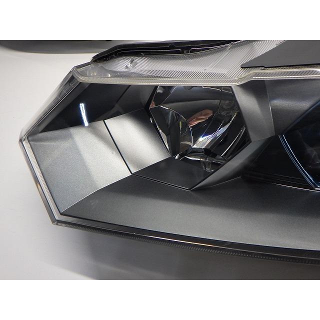 ホンダ　ZE2　インサイト　左右ヘッドライトHID美品 インサイト ヘッドライト左右 HID ZE2 前期 100-22878 H 33101/33151