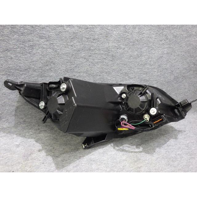 三菱（MITSUBISHI） コルト 左ヘッドライト ハロゲン Z21A Z26A 後期