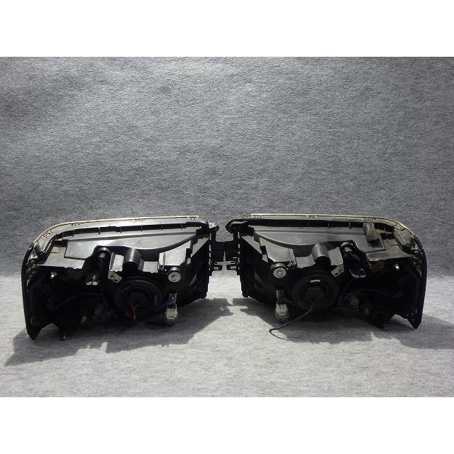三菱（MITSUBISHI） ミニキャブ ヘッドライト 左右 ハロゲン U61/62V