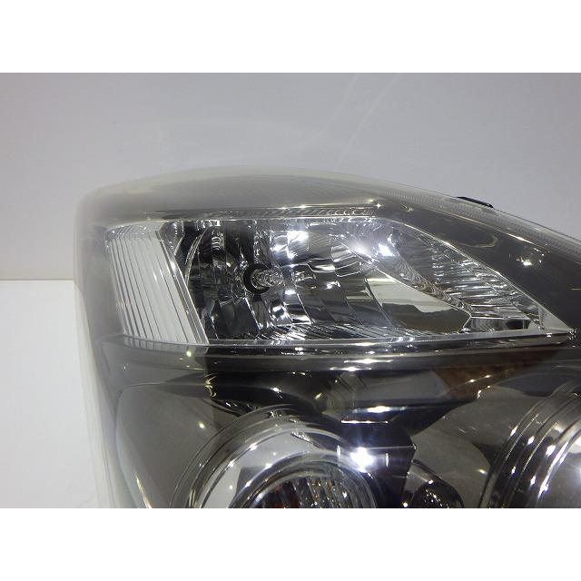 トヨタ（TOYOTA） アイシス 右ヘッドライト HID ANM ZGM10/15 中期 44