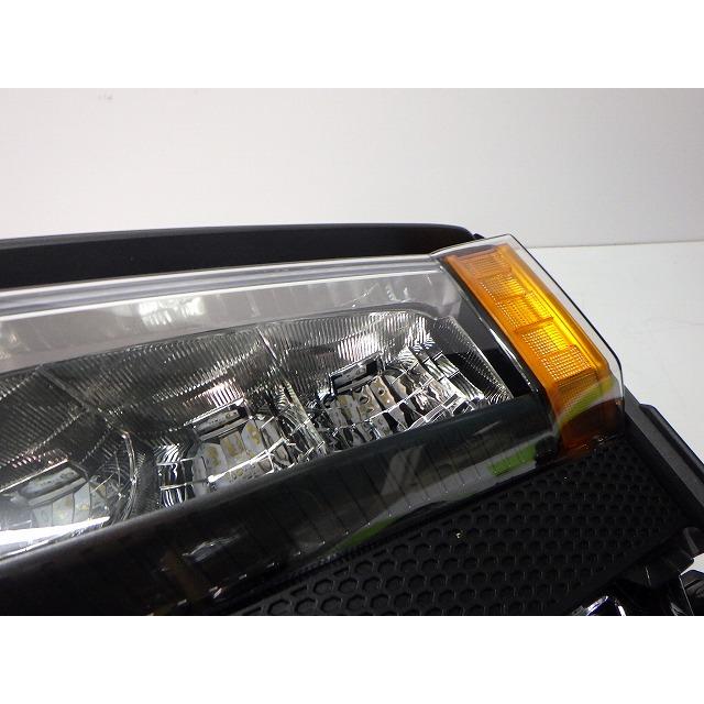 ランドクルーザー - 250 左前照灯 LED TRJ GDJ 250 60-343 4V 81150-60S40 上塗り 新車外し 260128058