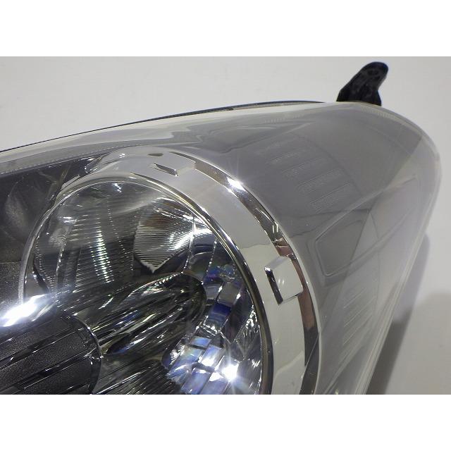 トヨタ ラクティス純正 HID ヘッドライト 左右 52-190 トヨタ（TOYOTA） ラクティス ヘッドライト左右 HID NCP100/105 後期