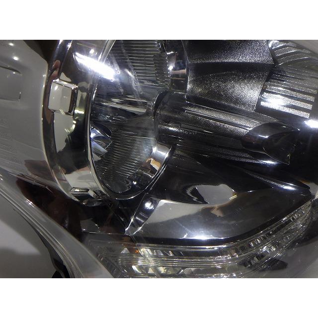 トヨタ（TOYOTA） ラクティス ヘッドライト左右 HID NCP100/105 後期