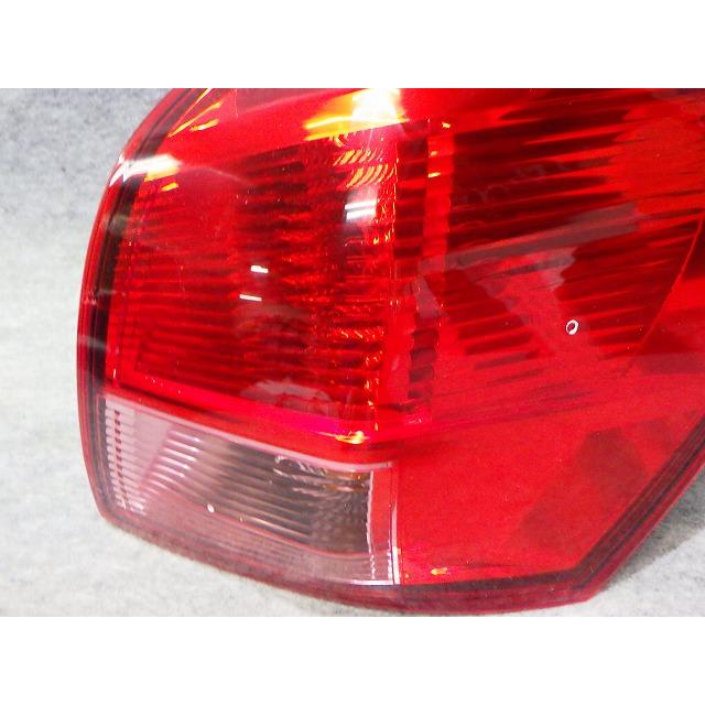 日産（NISSAN） デュアリス 右テール NJ10 J10 KJ10 26550-JE20A