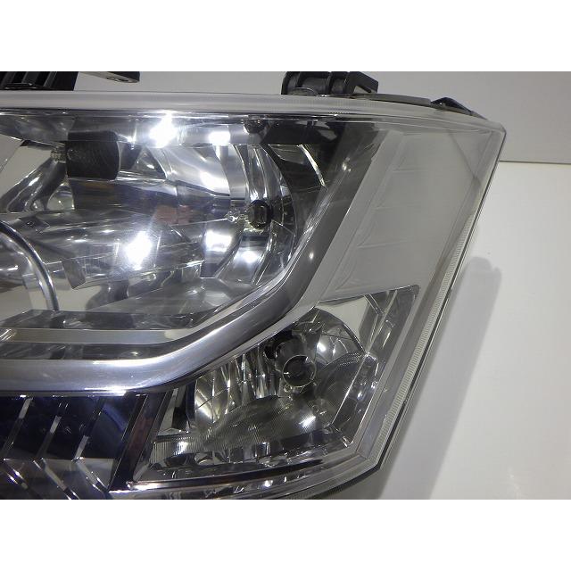 三菱（MITSUBISHI） デリカD5 ヘッドライト左右 HID CV 前期 100-87918