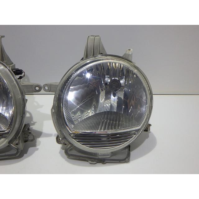 ダイハツ　ムーヴラテ　L550Sヘッドライト左右　純正部品 ムーヴ ムーヴラテ ヘッドライト左右 ハロゲン L550S L560S 前期 レベ