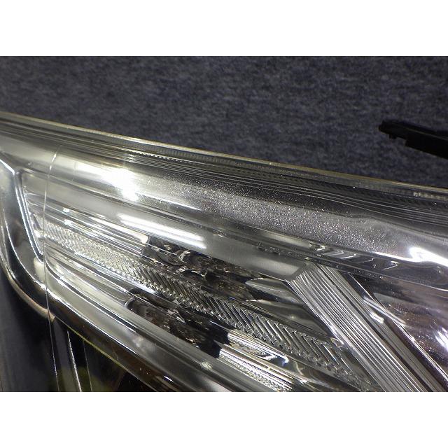 SUBARU（スバル） エクシーガ ヘッドライト左右 HID YA5 後期 1861 3D