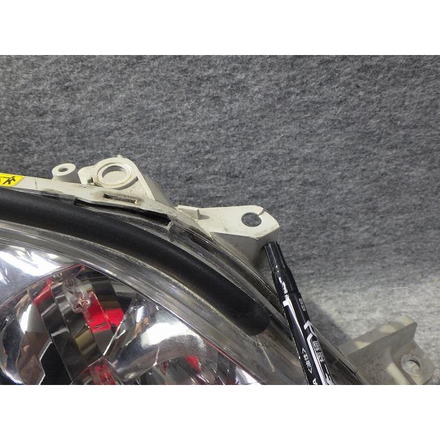 トヨタ（TOYOTA） 18系 クラウン ロイヤル 右ヘッドライト HID GRS181