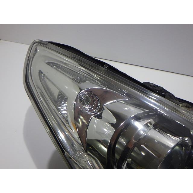 スカイライン（日産） スカイライン 右ヘッドライト HID キセノン V36
