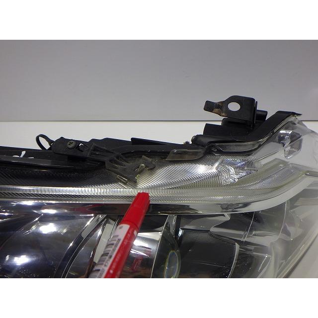スカイライン（日産） スカイライン 右ヘッドライト HID キセノン V36