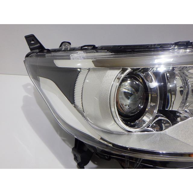 日産（NISSAN） デイズルークス ヘッドライト左右 HID B21W W1048