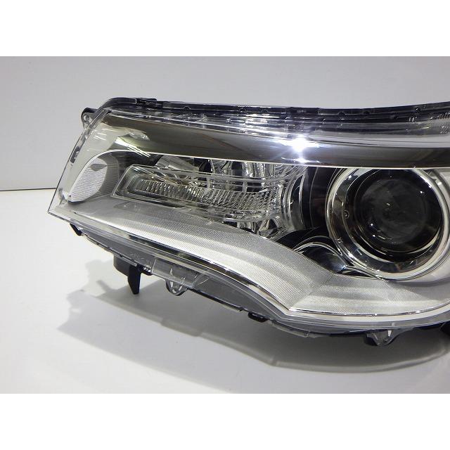 トヨタ（TOYOTA） デイズ 左ヘッドライト HID B21W EKカスタム W1048