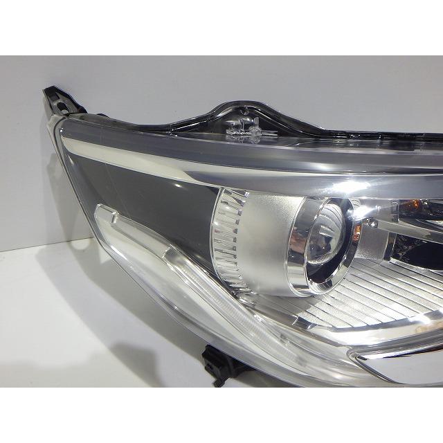 日産（NISSAN） デイズルークス ヘッドライト左右 HID B21A 100-67053