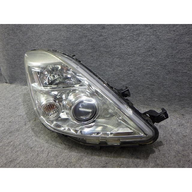 ヨタ アイシス ZGM10 ANM10 純正 HID ヘッドライト 左右 トヨタ（TOYOTA） アイシス ヘッドライト 左右 ハロゲン ZGM10/15 44