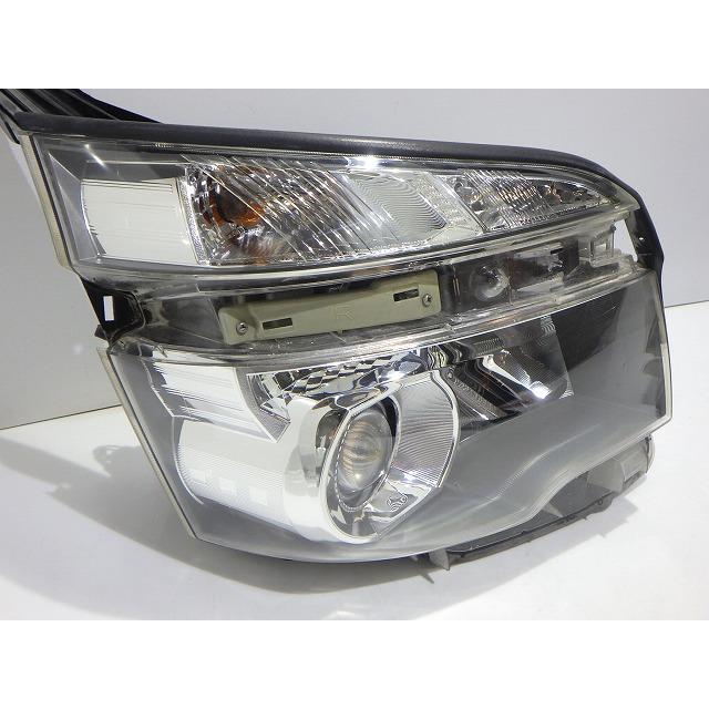 ヴォクシー 70系 ヘッドライト左右 HID 後期 28-225 T 81145/81185
