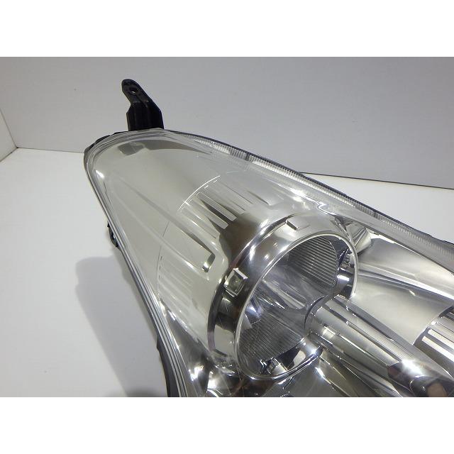 トヨタ（TOYOTA） ラクティス ヘッドライト左右 ハロゲン NCP100/105