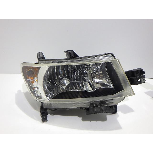 トヨタ（TOYOTA） bB ヘッドライト左右 HID QNC20/21/25 B1-2 81110