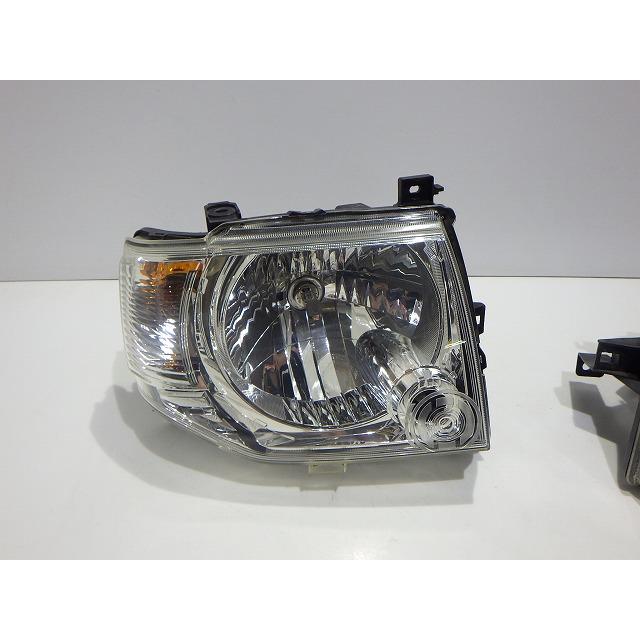 三菱（MITSUBISHI） パジェロミニ ヘッドライト左右 ハロゲン H58A