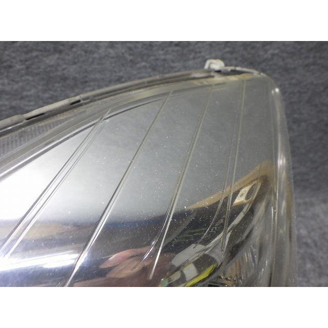 トヨタ（TOYOTA） アイシス ヘッドライト 左右 ハロゲン ANM10/15 前期