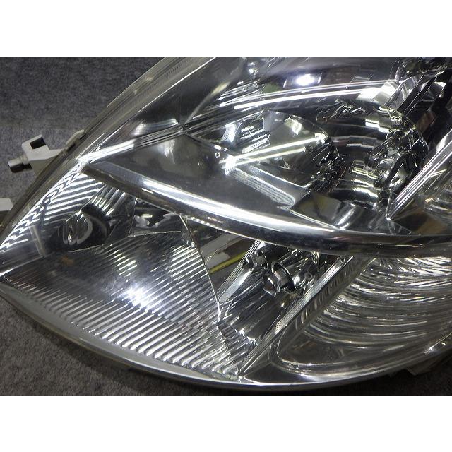 アイシス ANM10/15 左ヘッドライト 前期 ハロゲン 44-60 トヨタ（TOYOTA） アイシス ヘッドライト 左右 ハロゲン ANM10/15 前期