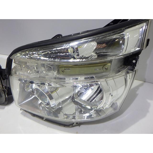 ヴォクシー 70系 ヘッドライト左右 HID ZRR70/75 前期 28-203 VK 81145