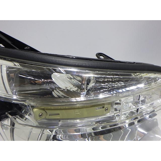 ヴォクシー 70系 ヘッドライト左右 HID ZRR70/75 前期 28-203 VK 81145