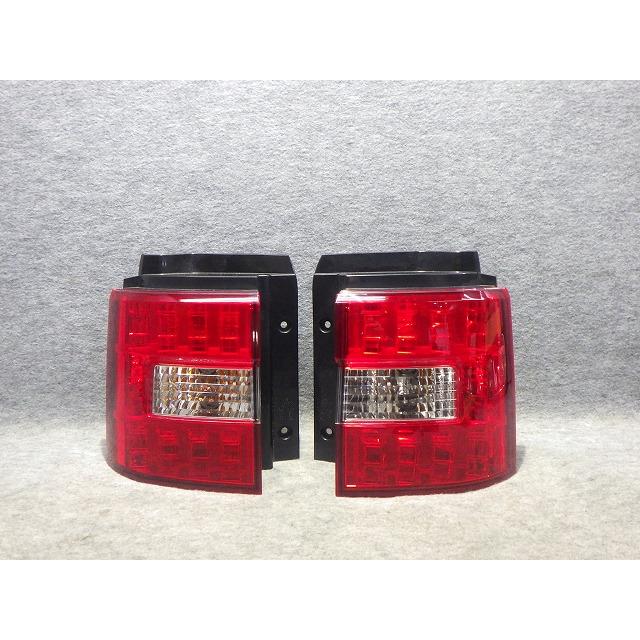 三菱（MITSUBISHI） デリカ テール左右 CV 前期 1146-378 8330A86