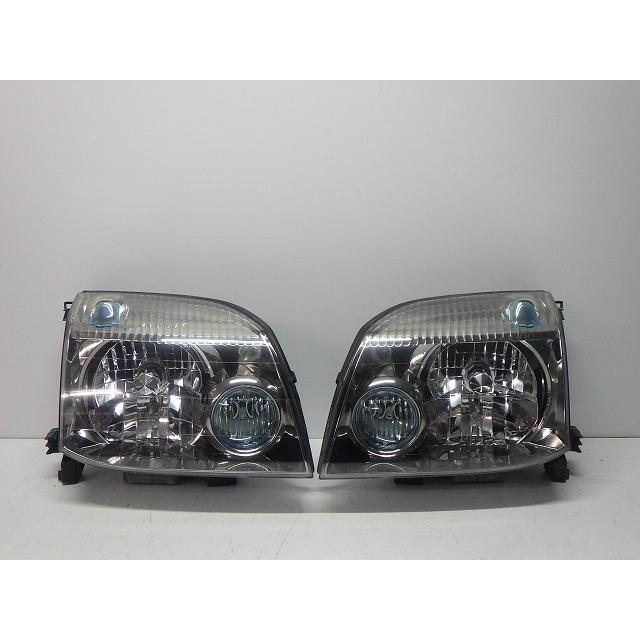 エクストレイル　T30 NT30　純正 HID ヘッドライト イチコ1670 エクストレイル ヘッドライト左右 HID T30 NT30 前期 1670 イ 26010