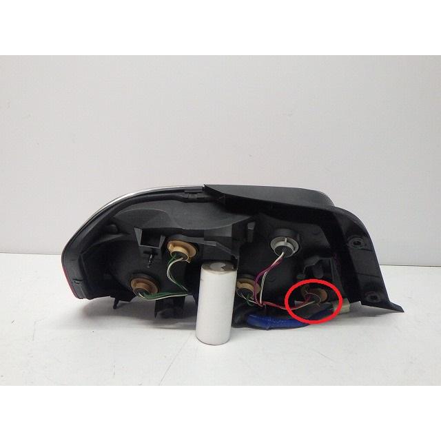 トヨタ（TOYOTA） チェイサー 右テール JZX100 後期 81550-2A020 22