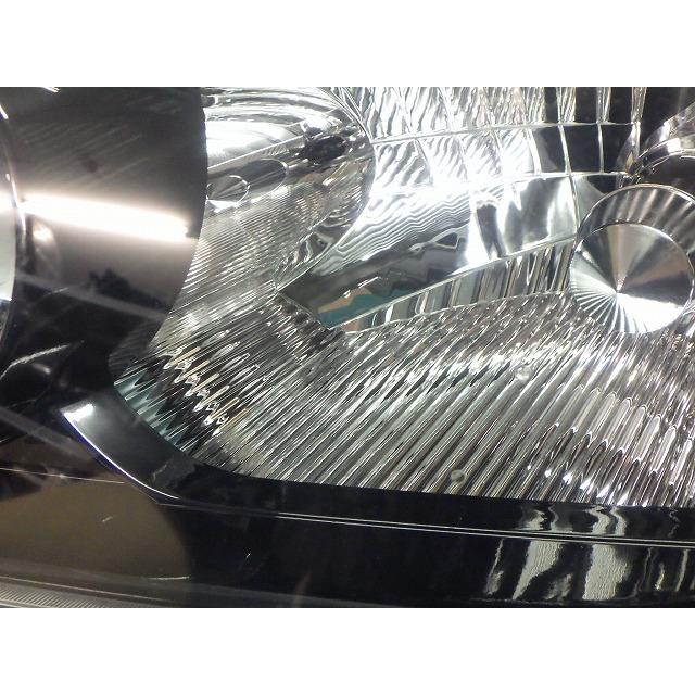 トヨタ（TOYOTA） 60系 ヴォクシー ヘッドライト 左右 HID AZR60/65
