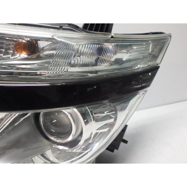 日産（NISSAN） エルグランド 左ヘッドライト HID キセノン E52 PNE52