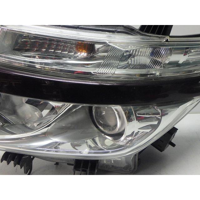 日産（NISSAN） エルグランド 左ヘッドライト HID キセノン E52 PNE52