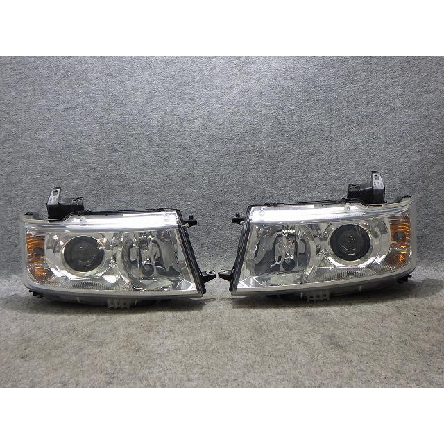 ワゴンR スティングレー　左右ヘッドライト　新品 ワゴンR スティングレー ヘッドライト左右 HID MH22S 100-59164 35320