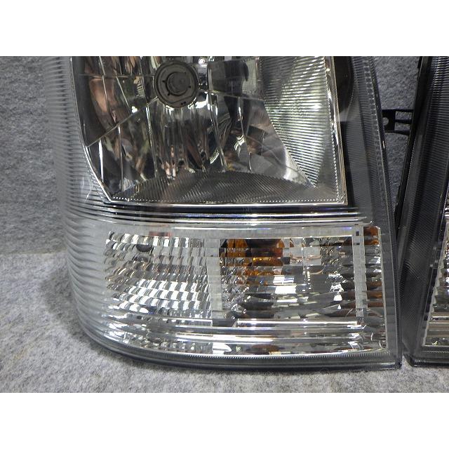 DA64V エブリイ ヘッドライト 左右 スズキ（SUZUKI） エブリイ DA64V ヘッドライト 左右 ハロゲン