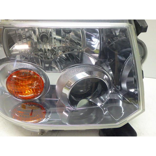 三菱（MITSUBISHI） トッポ 右ヘッドライト ハロゲン H82A P8619 N